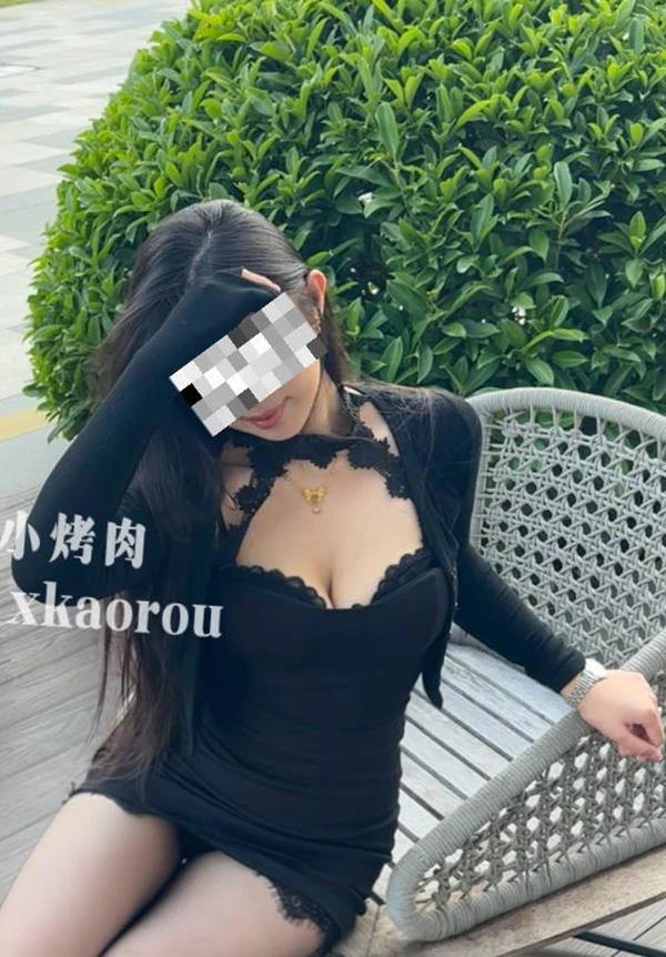 极品白虎福利姬@小烤肉 订阅尺度视图合集